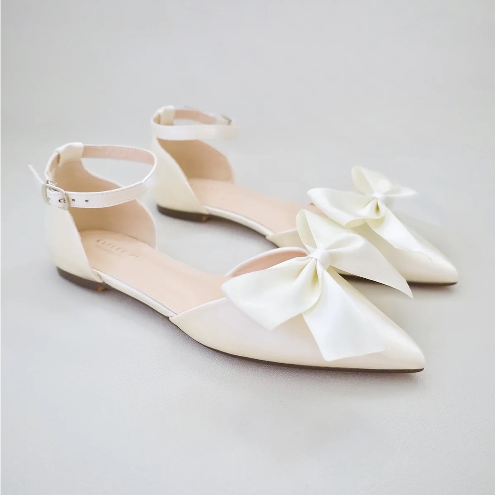 Chic Ivory Bow Flats for Women Kailee P